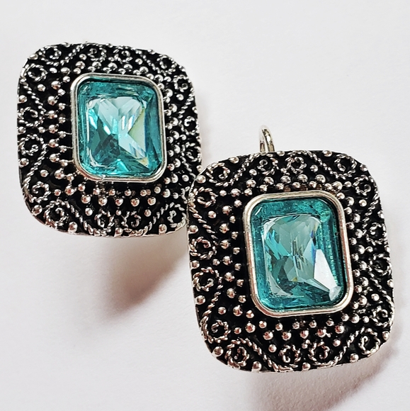 None Jewelry - Earrings Silver Aquamarine Crystal NWT